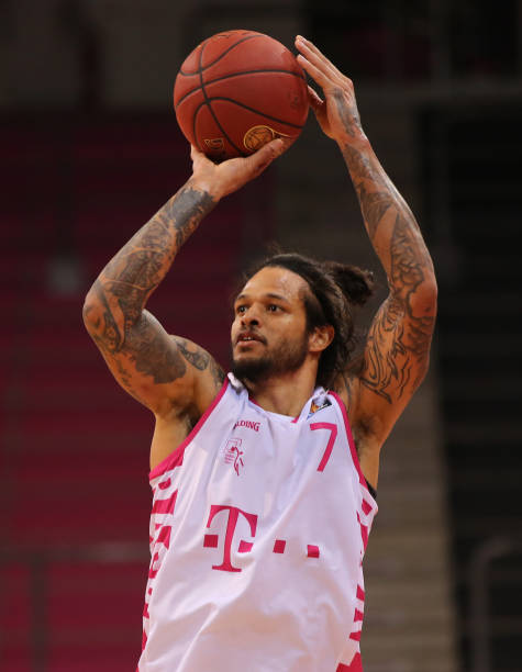 万多夫斯基 万多夫斯基