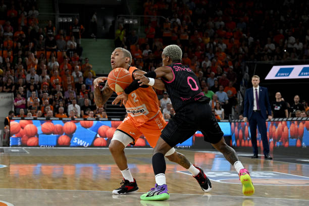 男团而言是 男团而言是