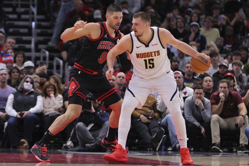 在此背景下 在此背景下